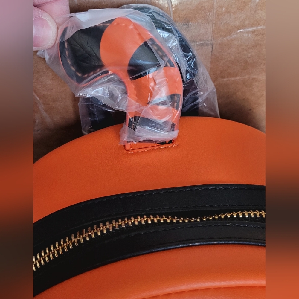 Loungefly Upside Down Tigger Mini Backpack NWT - image 3